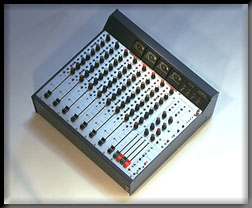 CS 208 Professional Audio Mixer